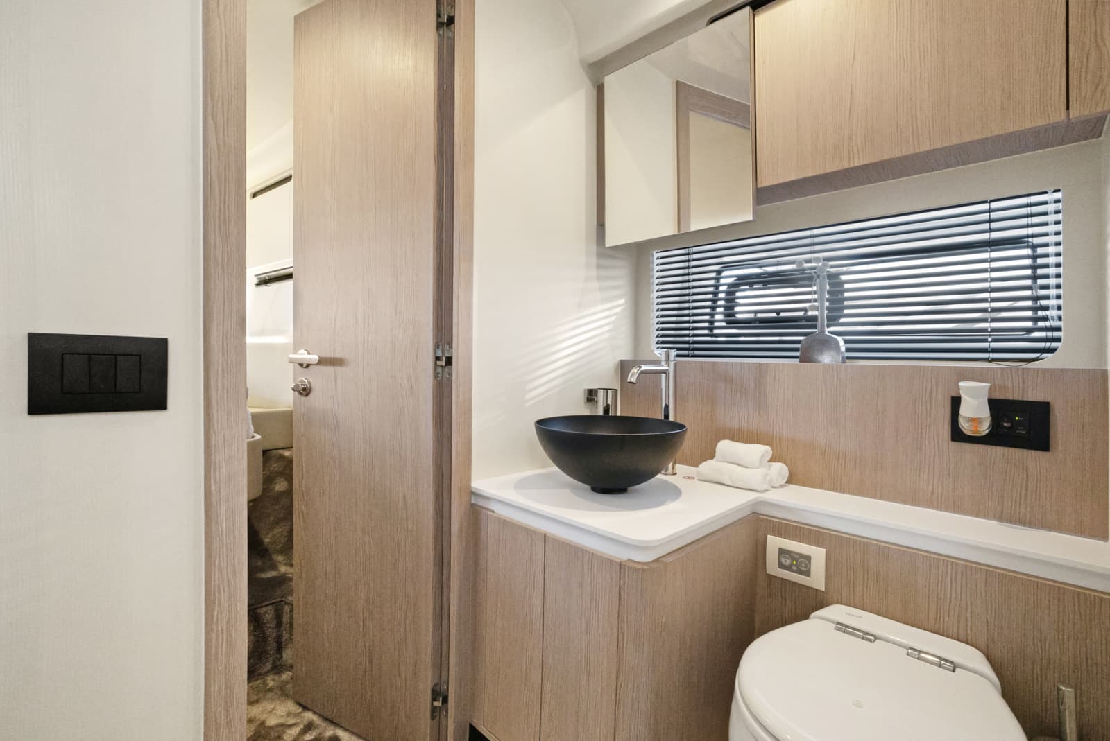2025 Azimut FLY 53 - Photo 43