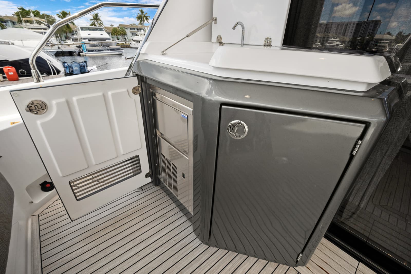 2025 Azimut FLY 53 - Photo 13