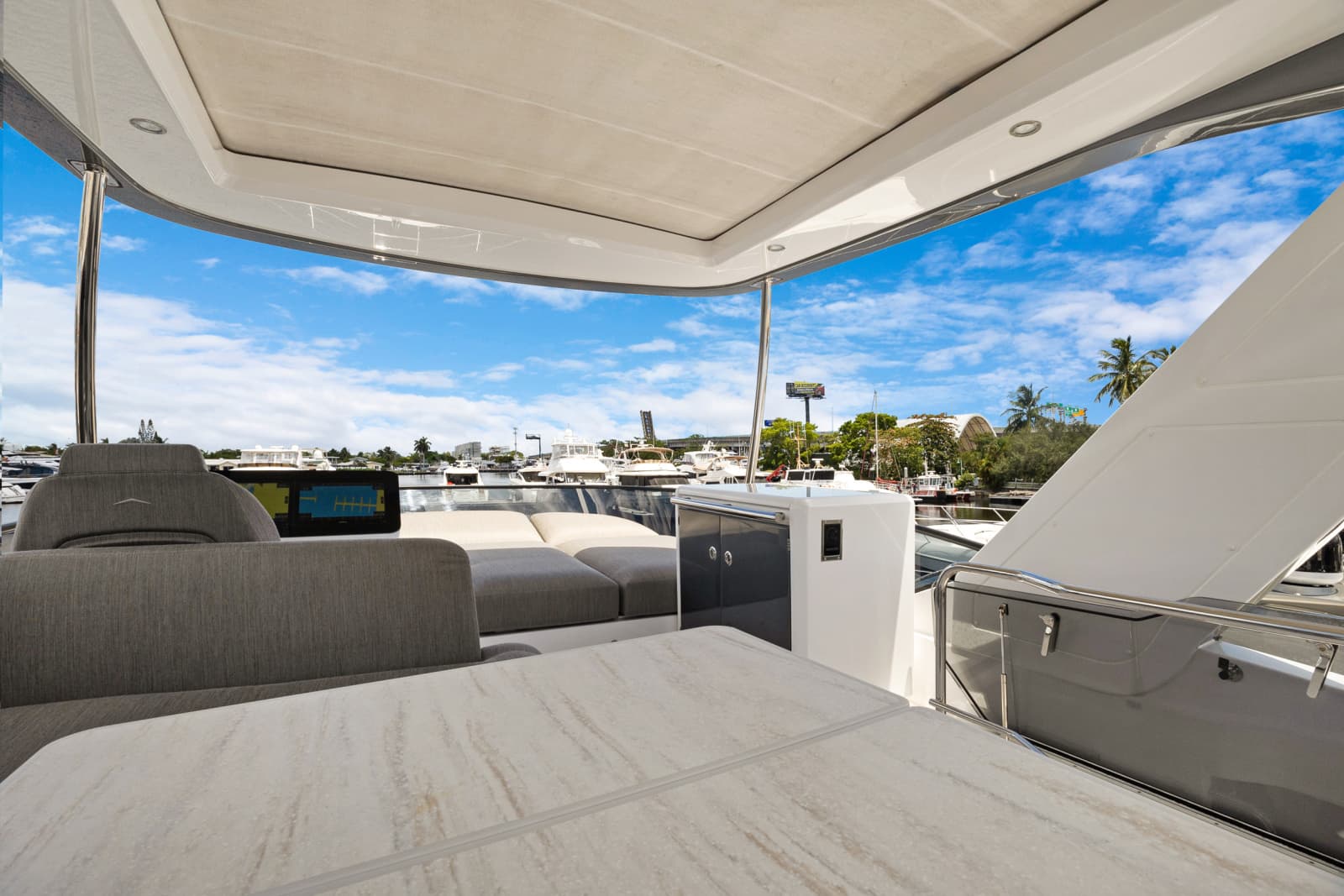 2025 Azimut FLY 53 - Photo 52