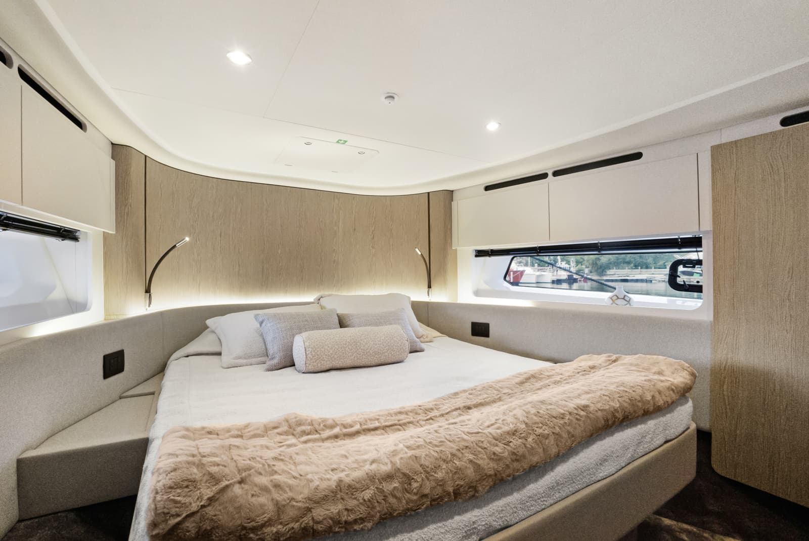 2025 Azimut FLY 53 - Photo 38