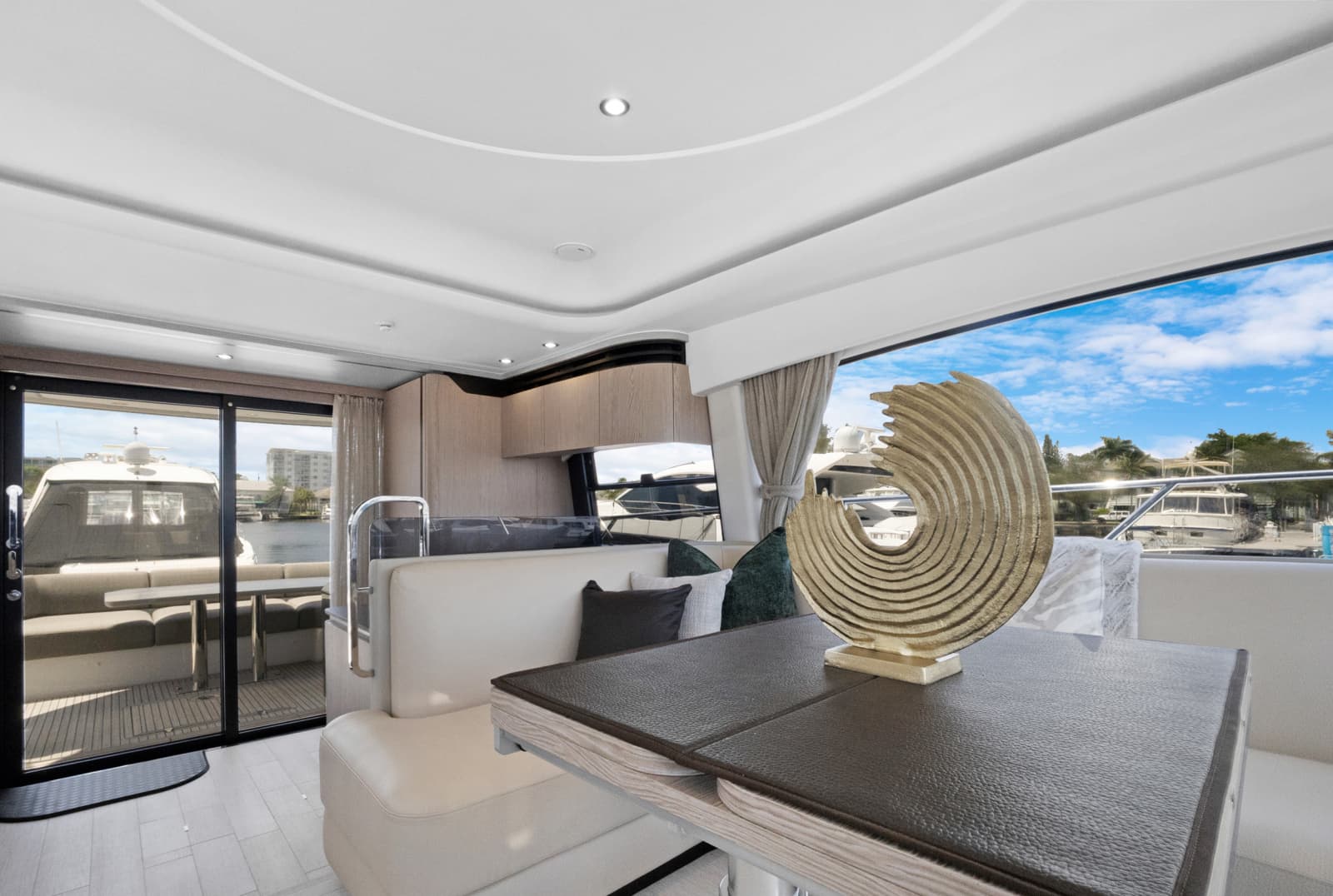 2025 Azimut FLY 53 - Photo 20