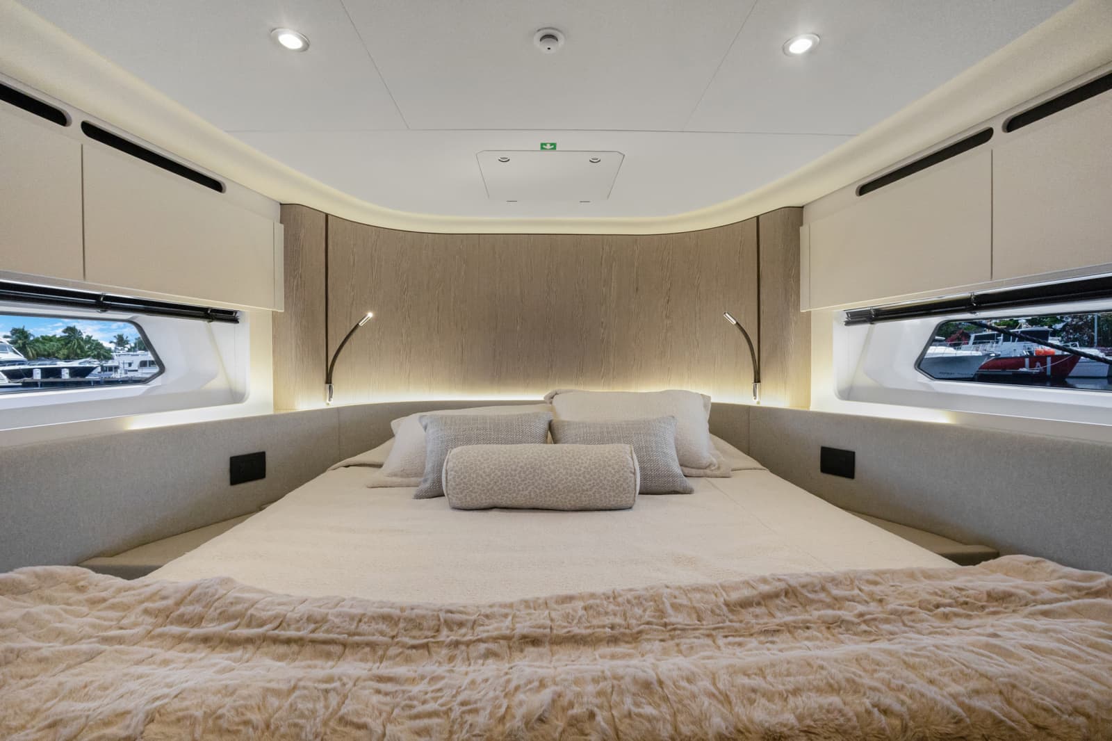 2025 Azimut FLY 53 - Photo 37