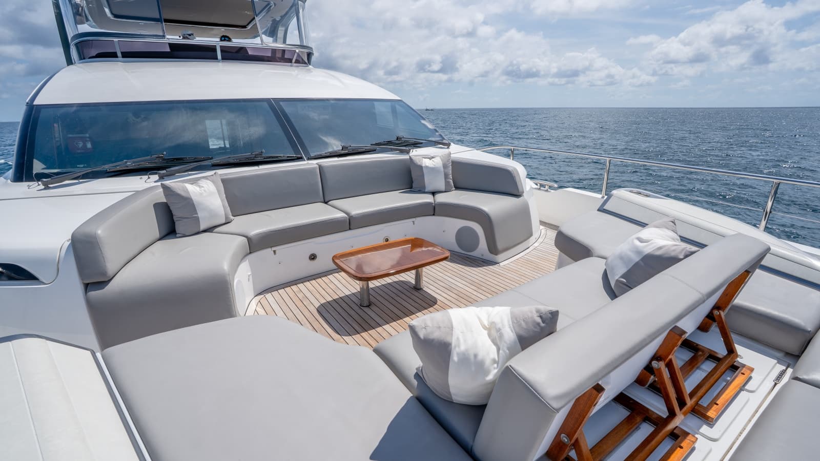 2020 Princess Y85 - Photo 22
