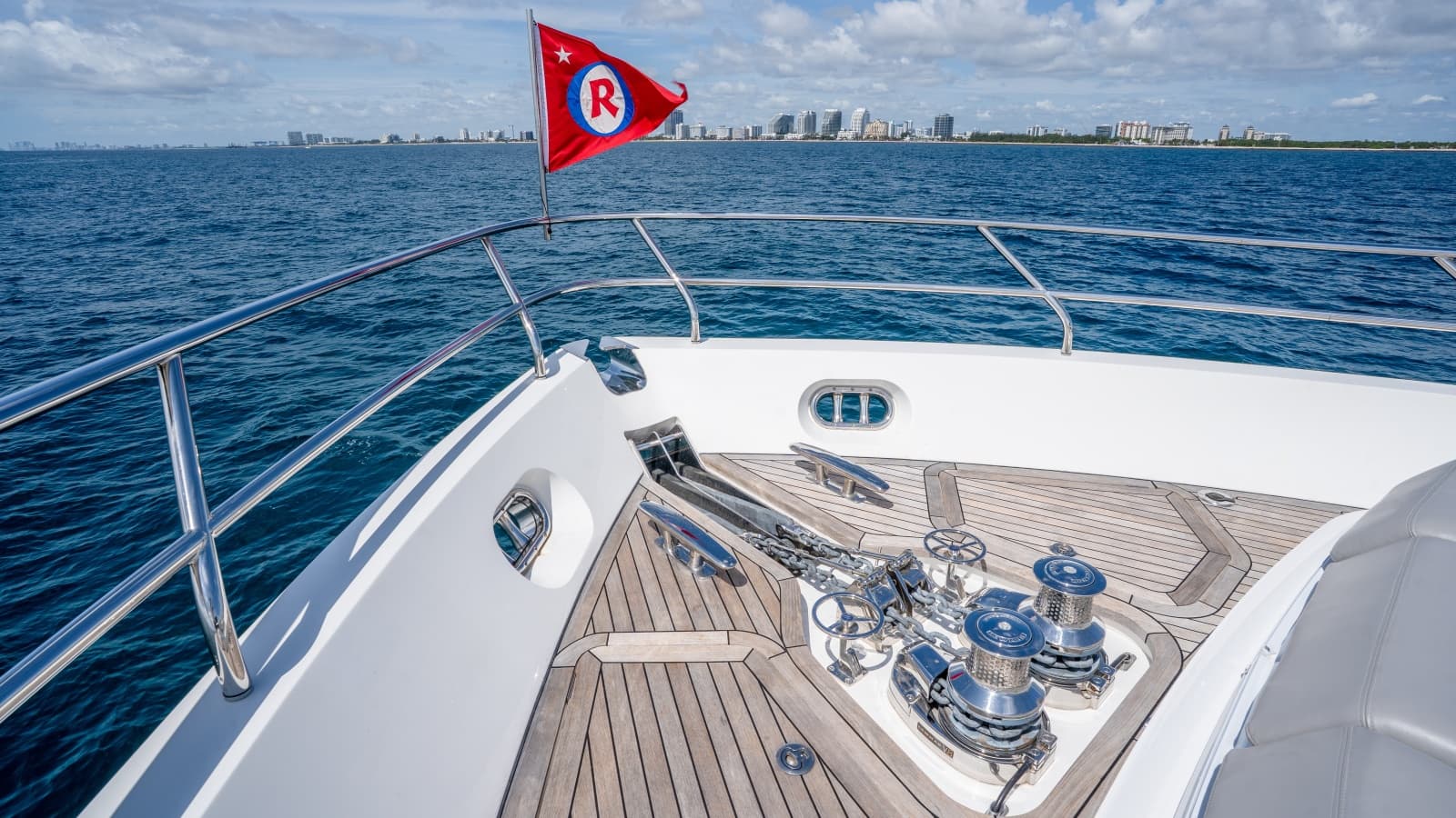 2020 Princess Y85 - Photo 25