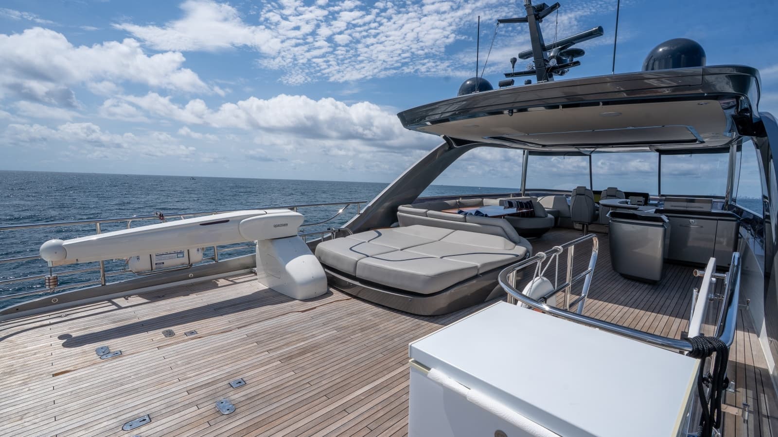 2020 Princess Y85 - Photo 26