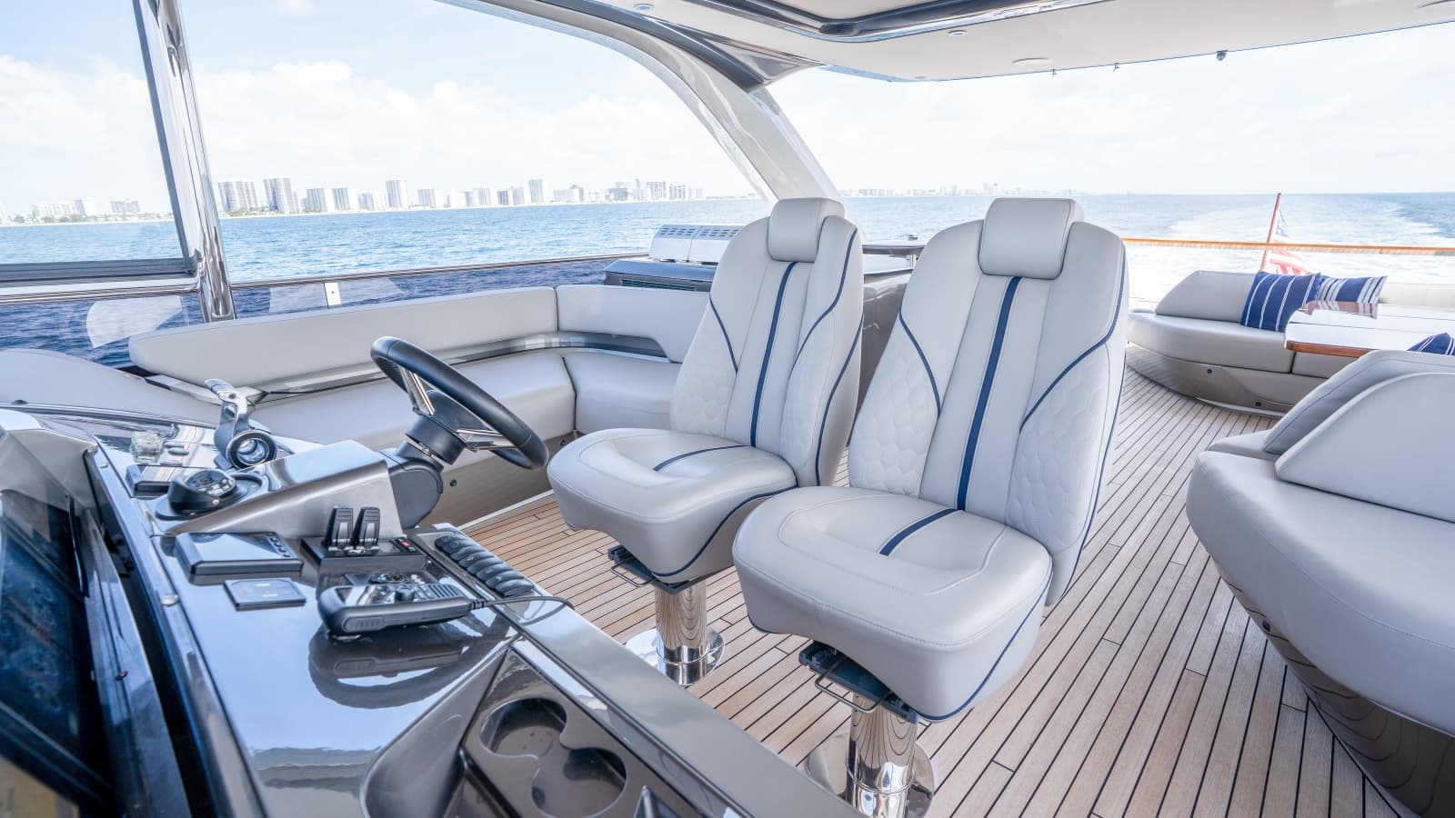 2020 Princess Y85 - Photo 35