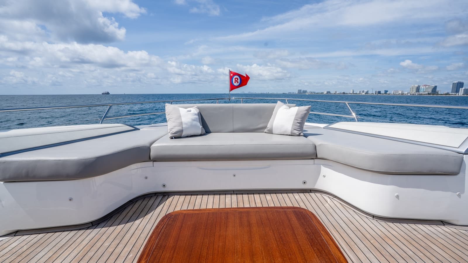 2020 Princess Y85 - Photo 24
