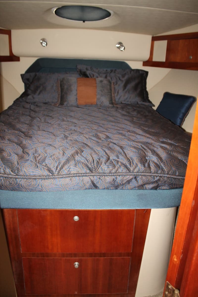 2007 Cruisers Yachts  - Photo 31