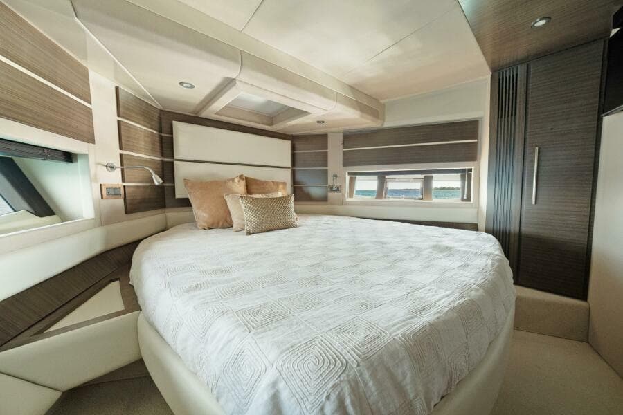 2017 Azimut 60 Flybridge - Photo 25