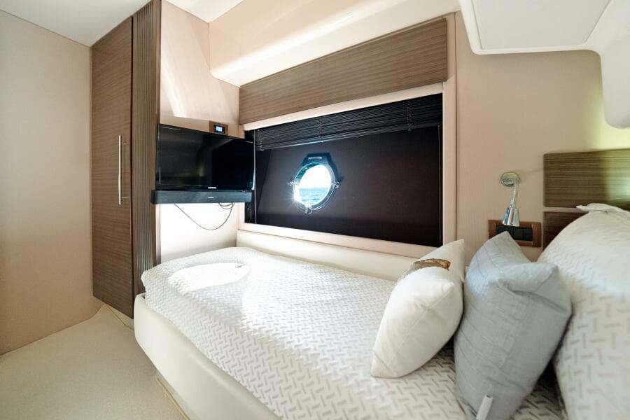 2017 Azimut 60 Flybridge - Photo 30
