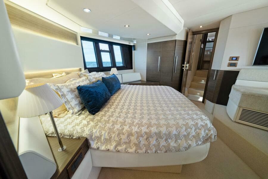 2017 Azimut 60 Flybridge - Photo 19