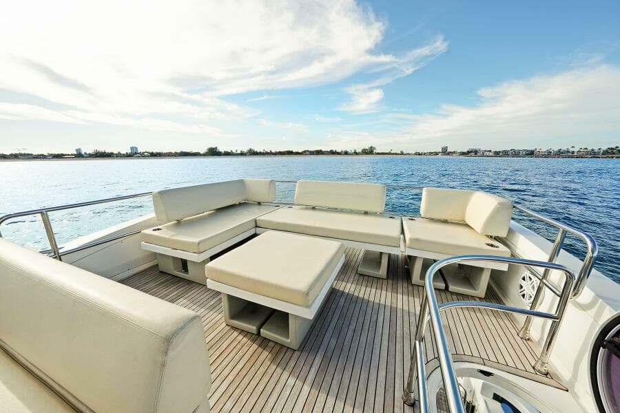 2017 Azimut 60 Flybridge - Photo 38