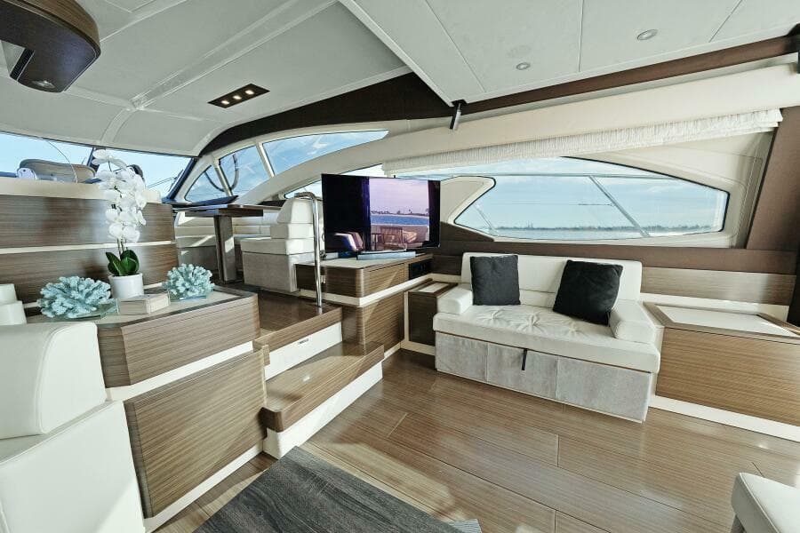 2017 Azimut 60 Flybridge - Photo 6