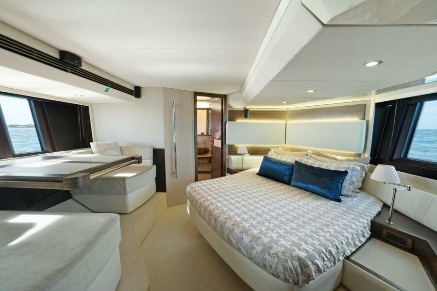 2017 Azimut 60 Flybridge - Photo 20