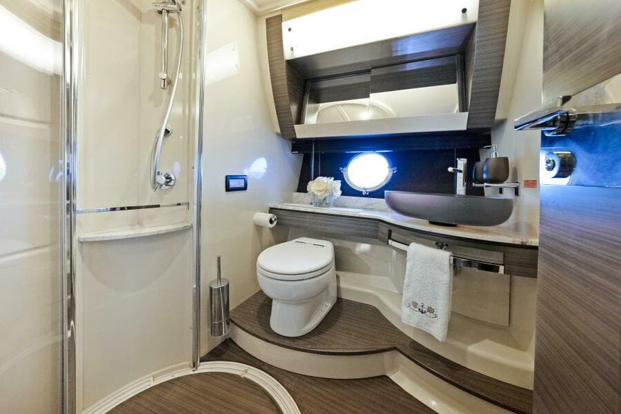 2017 Azimut 60 Flybridge - Photo 28
