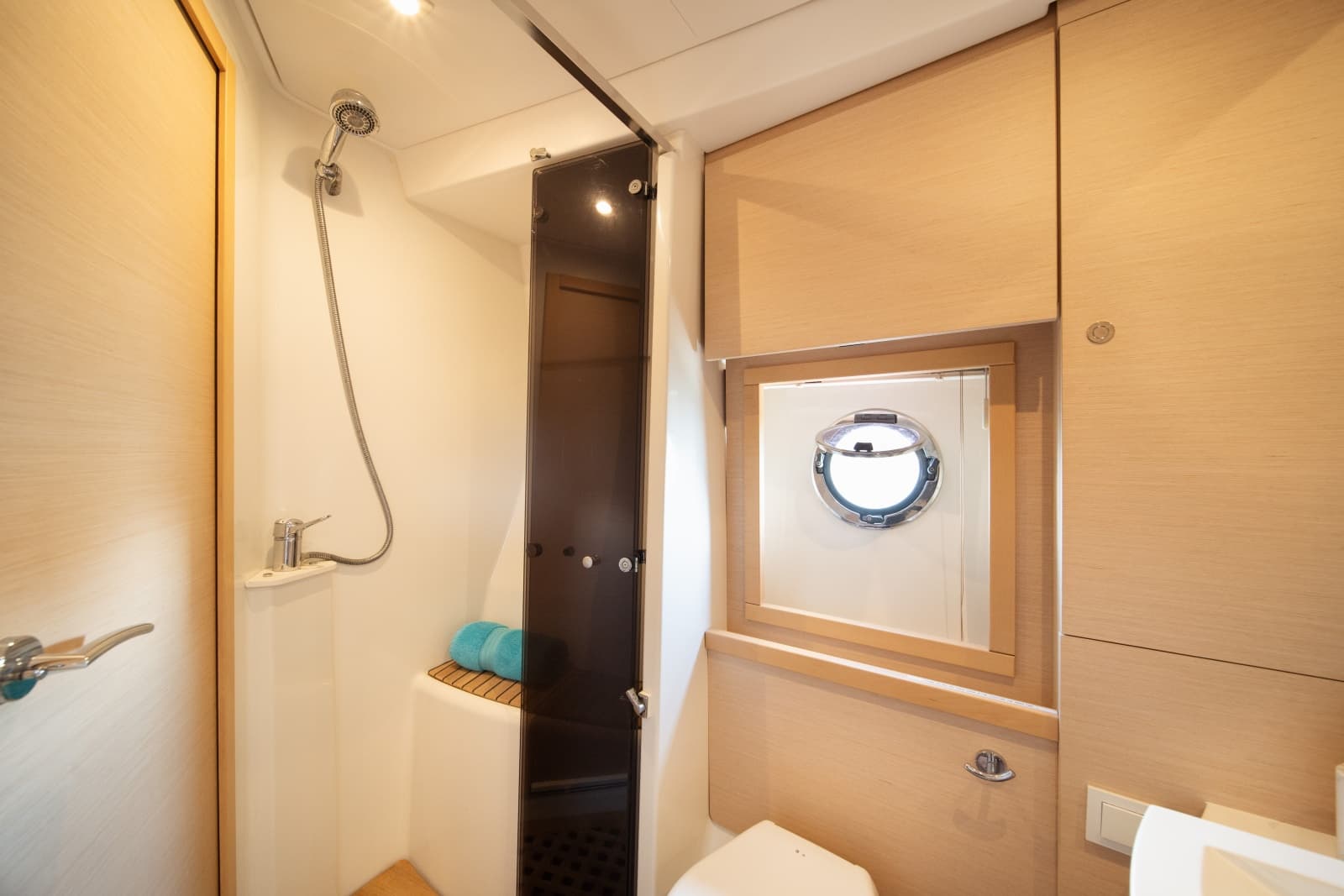 2010 Beneteau Monte Carlo 47 - Photo 25