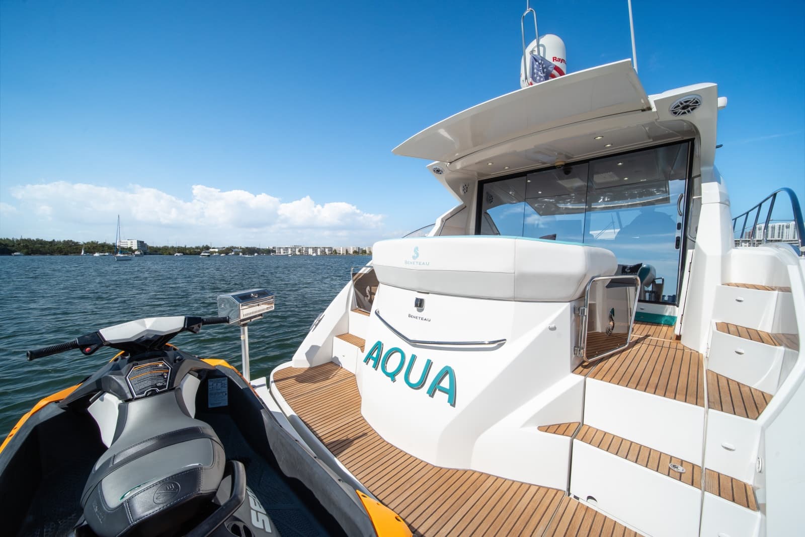 2010 Beneteau Monte Carlo 47 - Photo 10