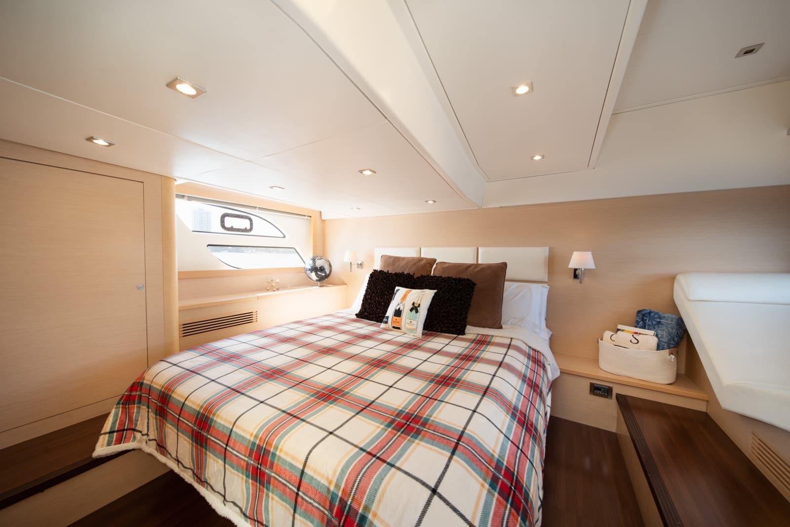 2010 Beneteau Monte Carlo 47 - Photo 27