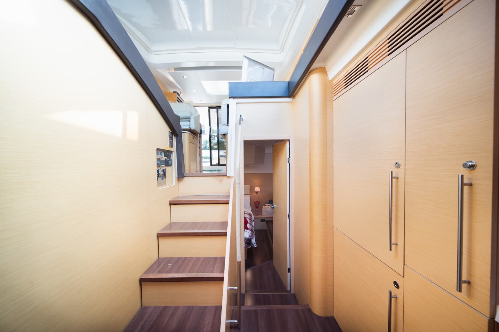 2010 Beneteau Monte Carlo 47 - Photo 19