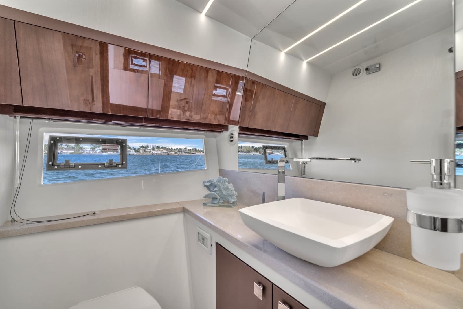 2023 Galeon 425 HTS - Photo 35