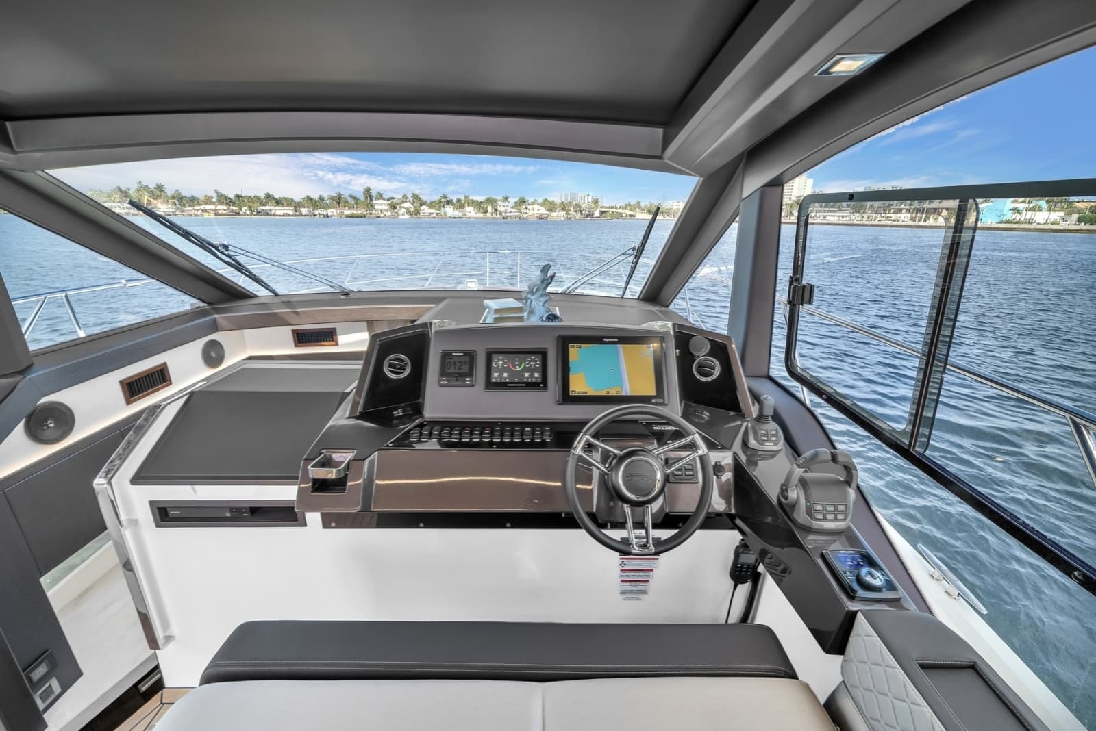 2023 Galeon 425 HTS - Photo 23