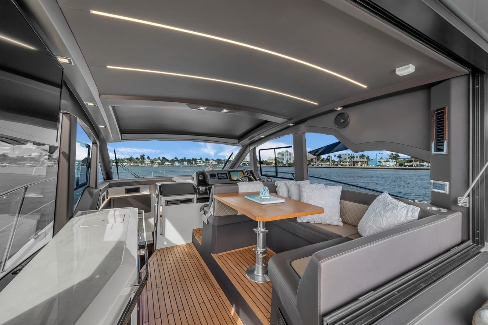 2023 Galeon 425 HTS - Photo 14