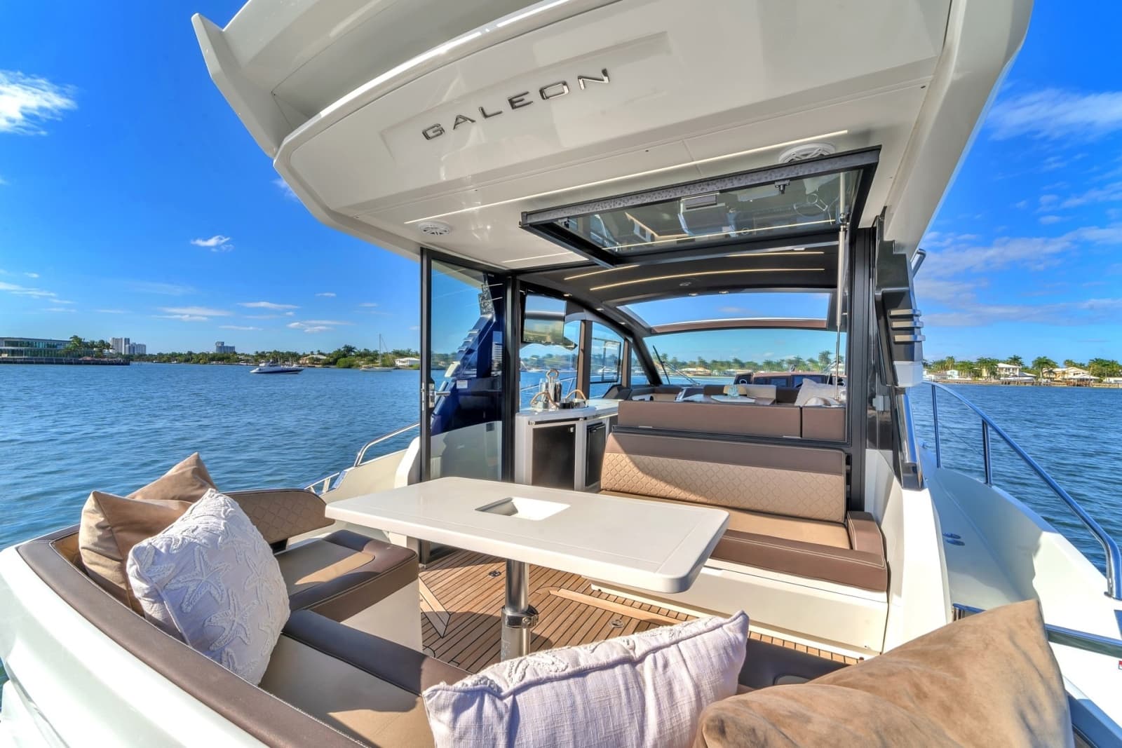 2023 Galeon 425 HTS - Photo 8