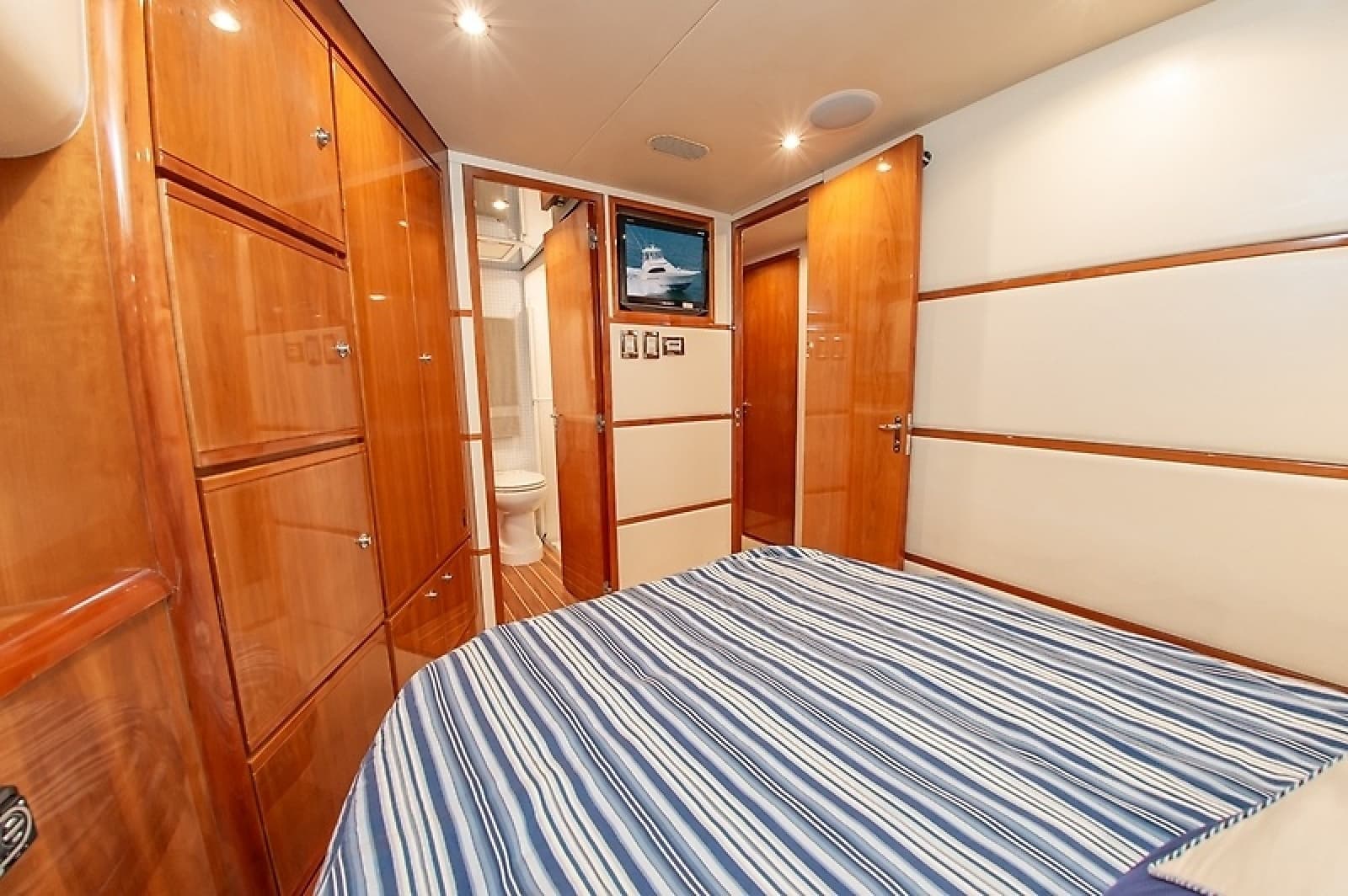 2008 Bertram 510 Convertible - Photo 28