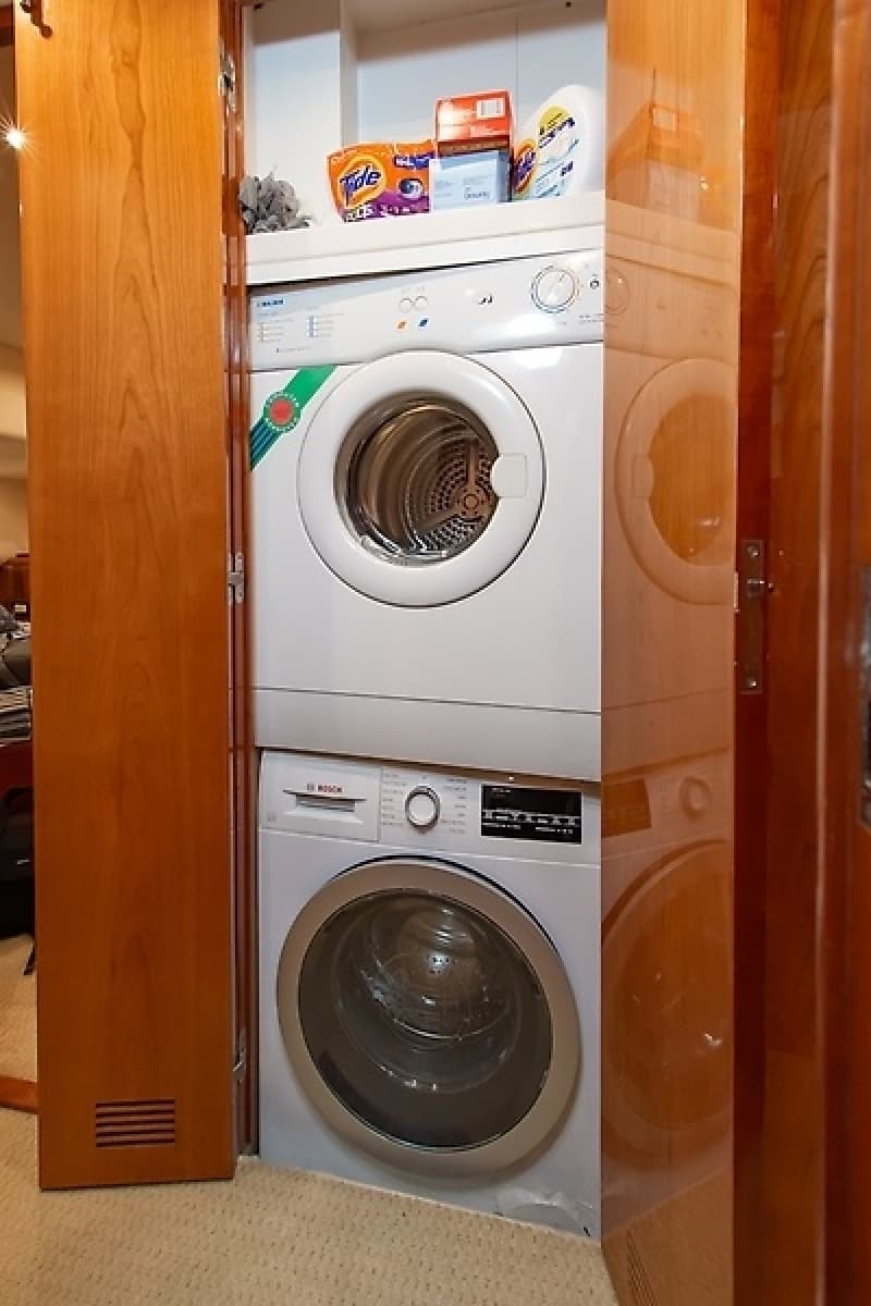 2008 Bertram 510 Convertible - Photo 37