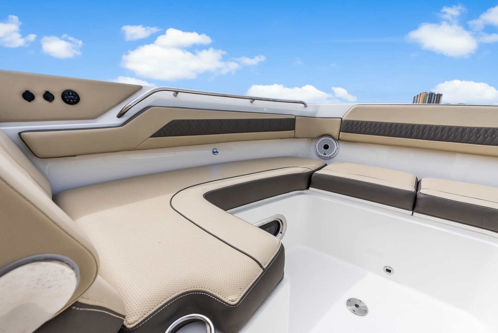 2021 Pursuit 365 Dual Console - Photo 59