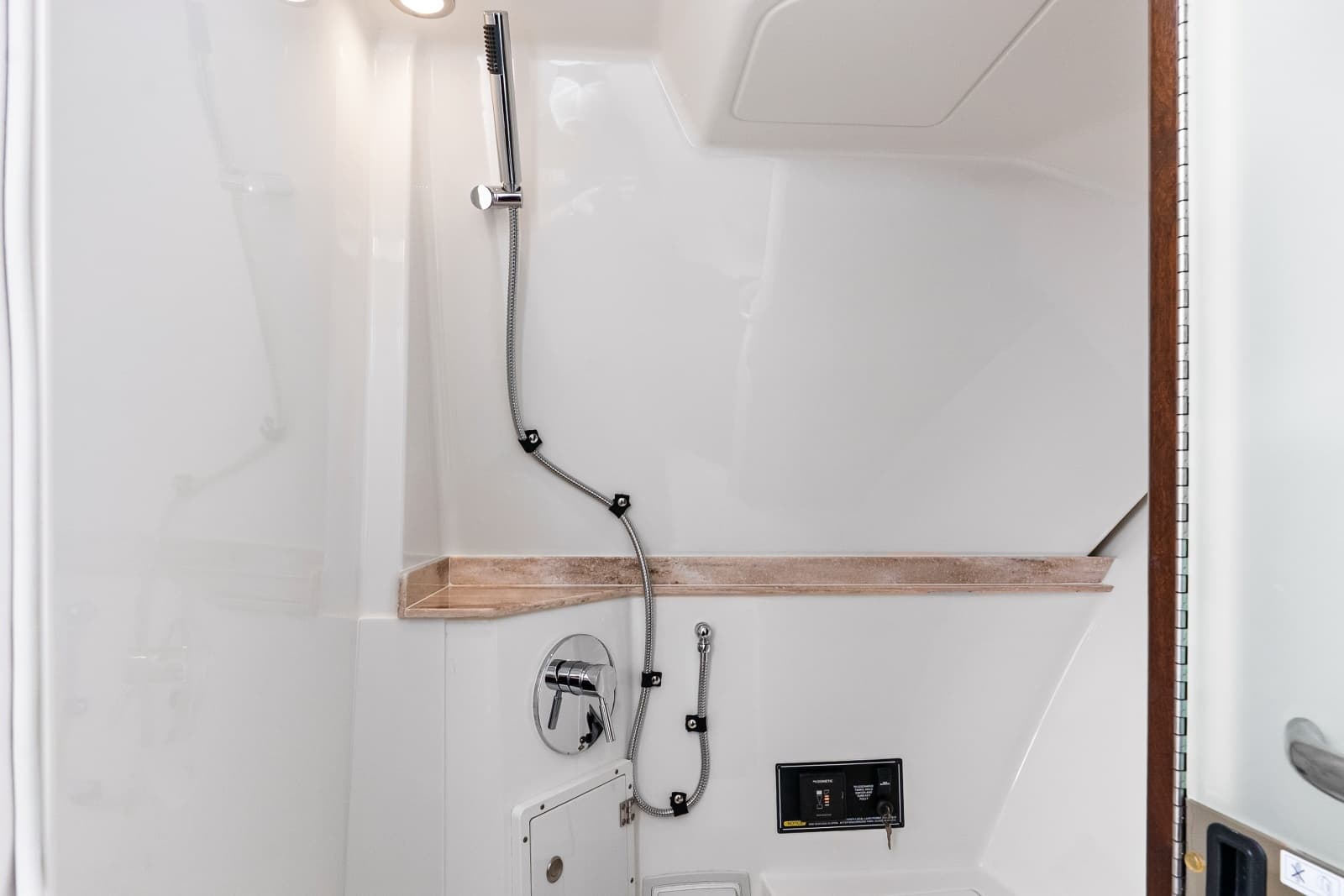 2021 Pursuit 365 Dual Console - Photo 28