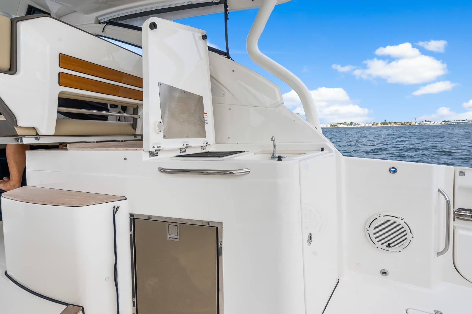 2021 Pursuit 365 Dual Console - Photo 47