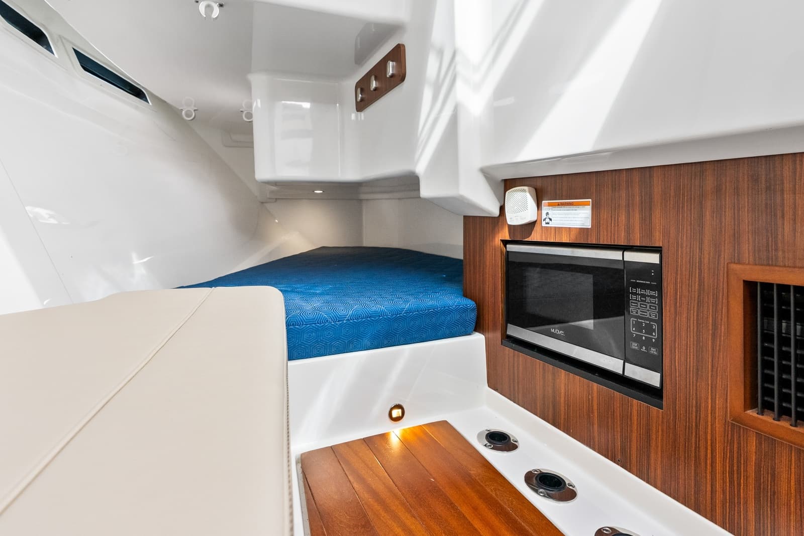 2021 Pursuit 365 Dual Console - Photo 31
