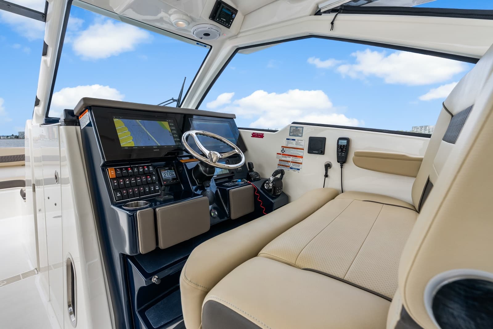 2021 Pursuit 365 Dual Console - Photo 50