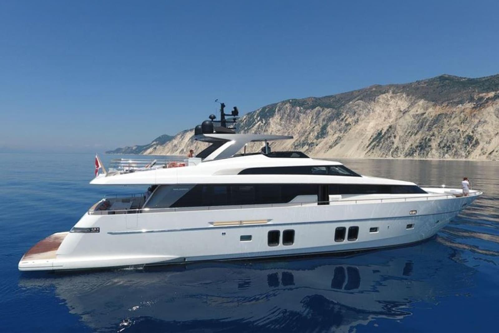 2016 Sanlorenzo SL96 - Photo 4