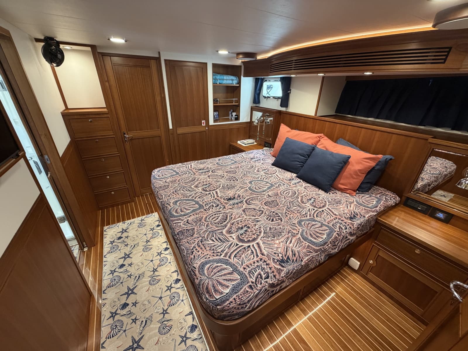 2025 Marlow Explorer 53E - Photo 30