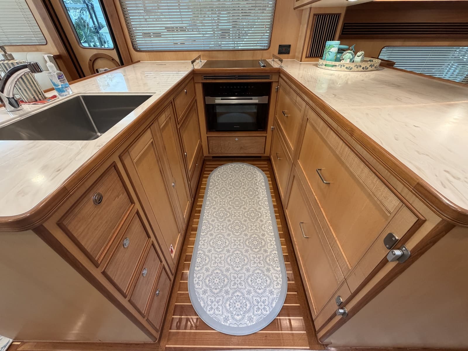 2025 Marlow Explorer 53E - Photo 13