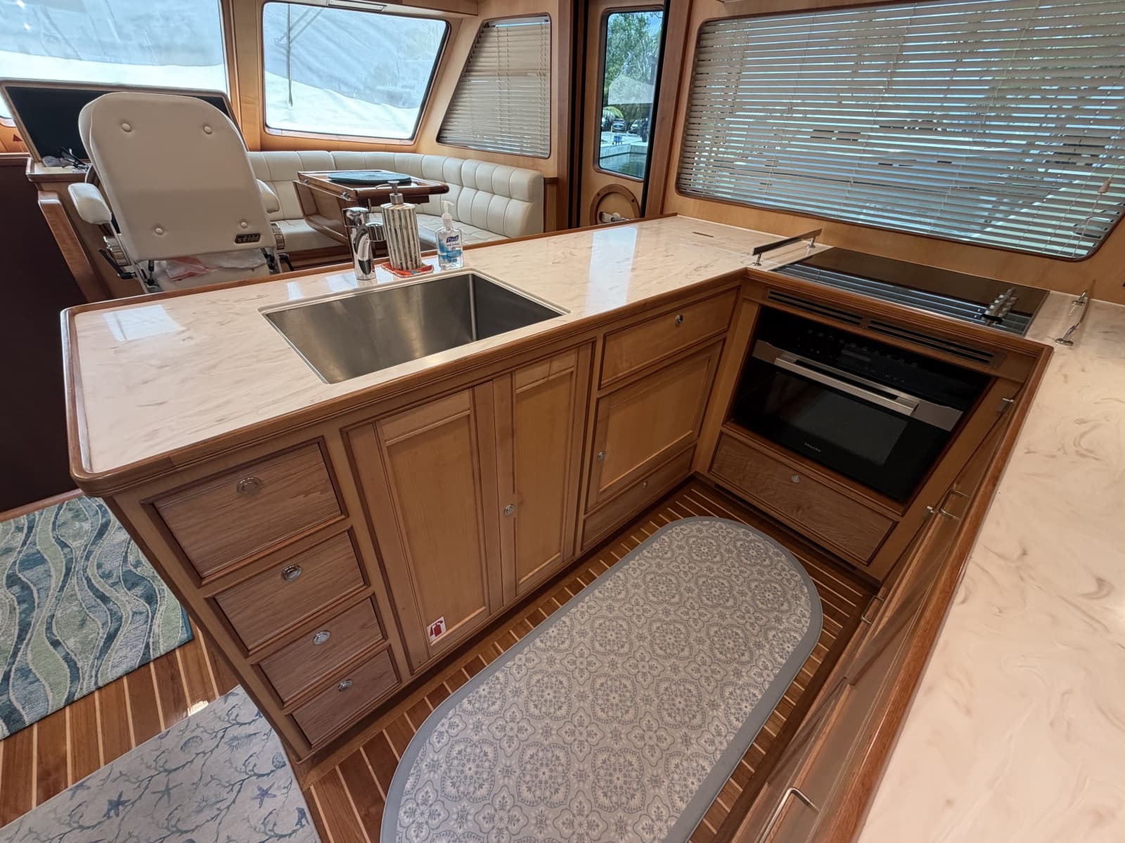 2025 Marlow Explorer 53E - Photo 14