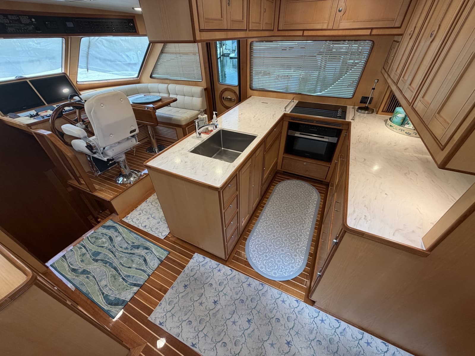 2025 Marlow Explorer 53E - Photo 11