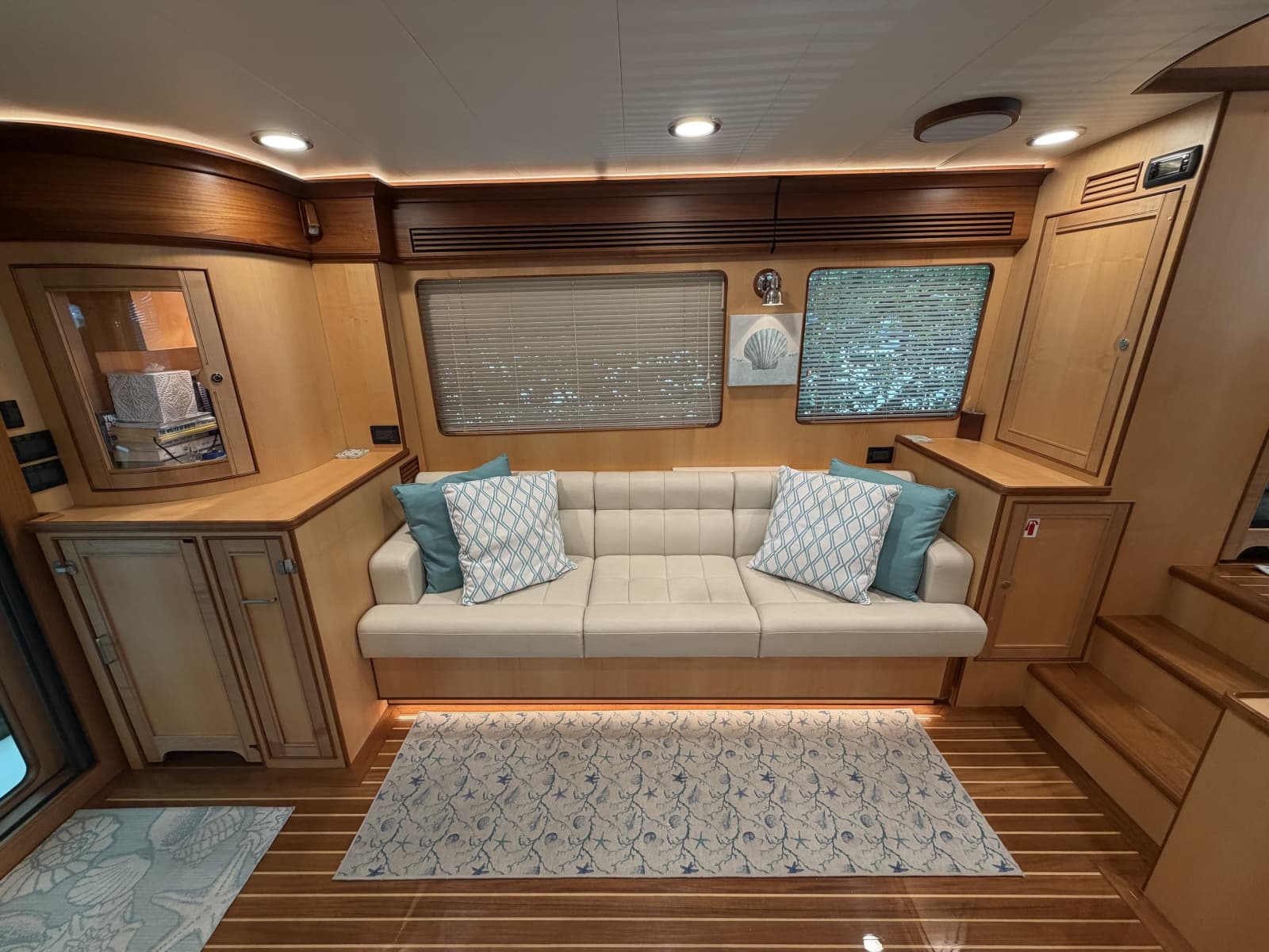 2025 Marlow Explorer 53E - Photo 8