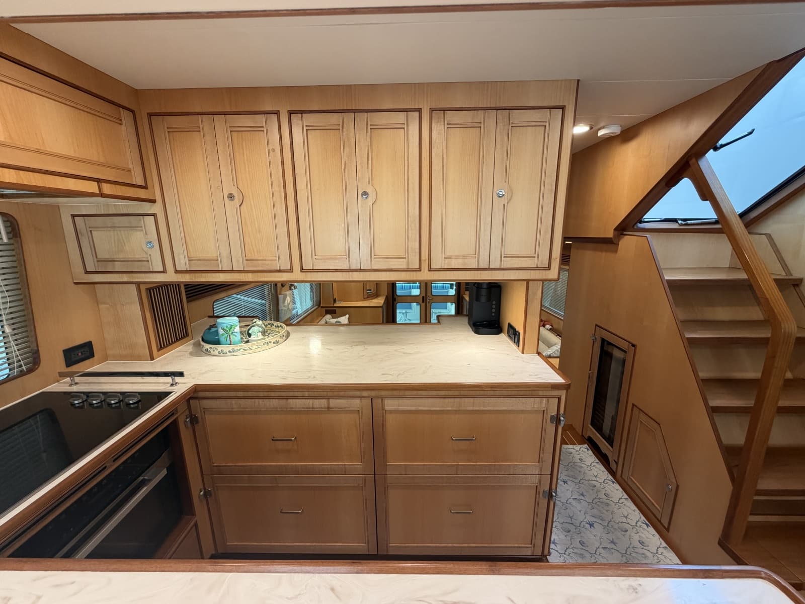 2025 Marlow Explorer 53E - Photo 18
