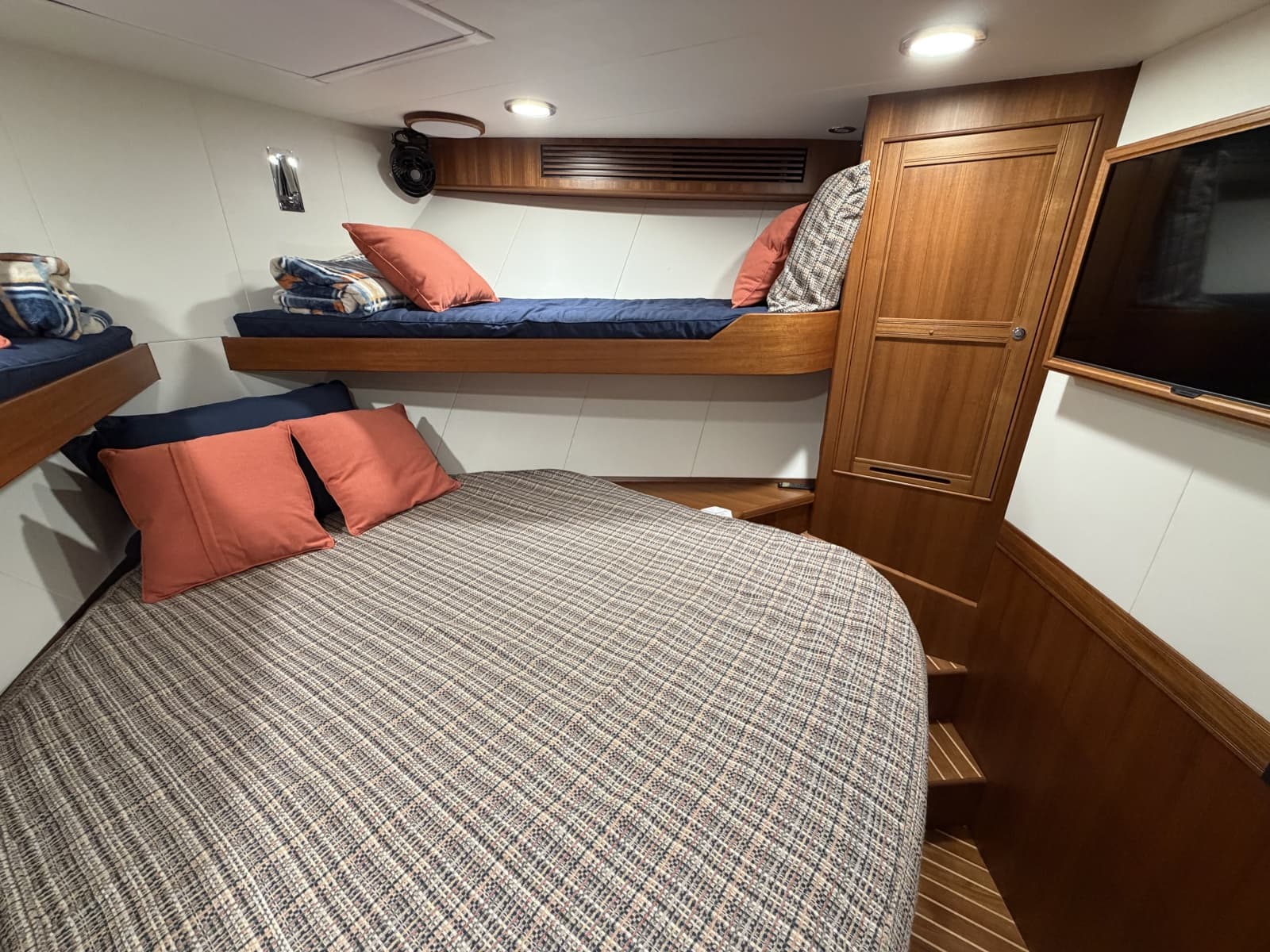 2025 Marlow Explorer 53E - Photo 23