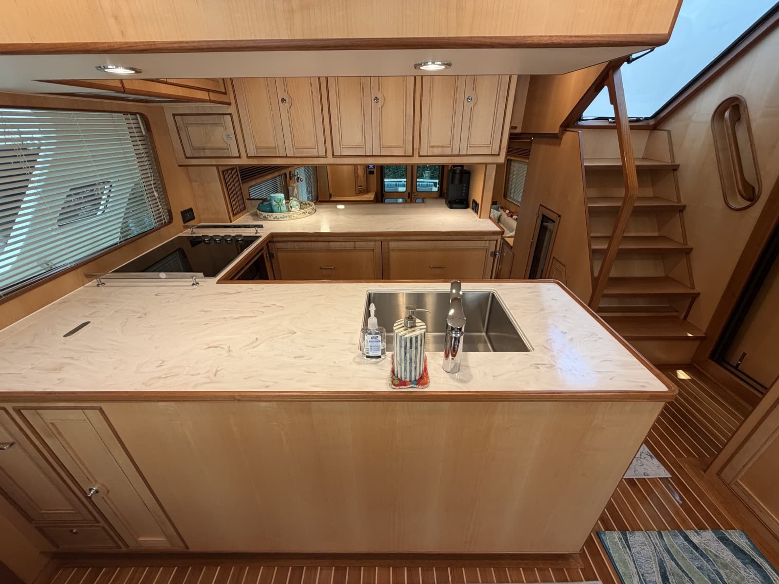 2025 Marlow Explorer 53E - Photo 16