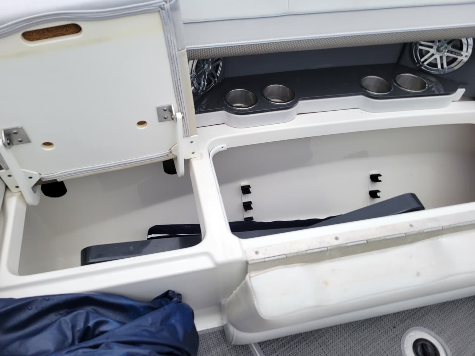 2019 Formula 350 Crossover Bowrider - Photo 18
