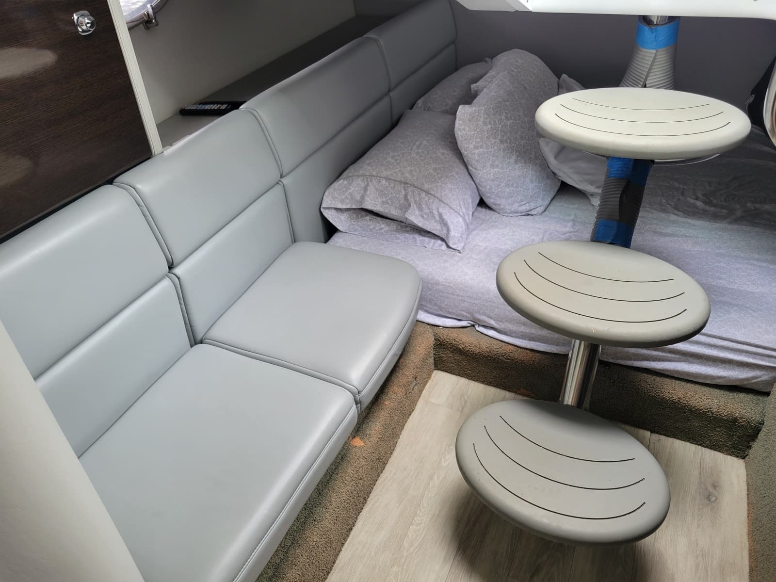 2019 Formula 350 Crossover Bowrider - Photo 38