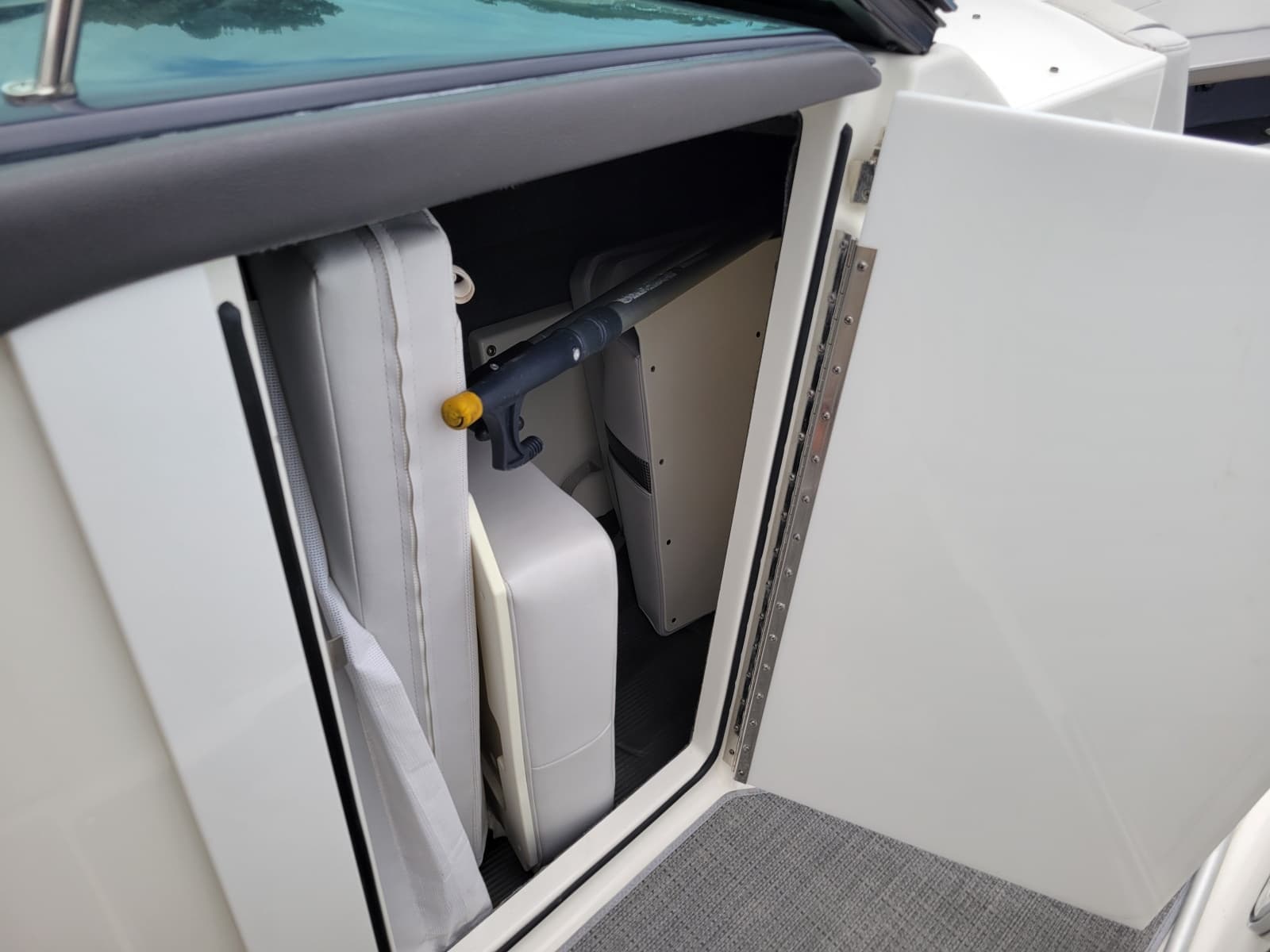 2019 Formula 350 Crossover Bowrider - Photo 27