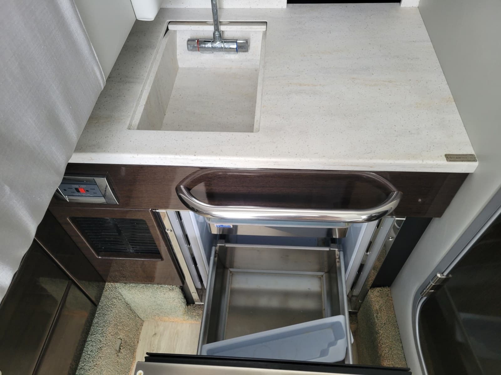 2019 Formula 350 Crossover Bowrider - Photo 41
