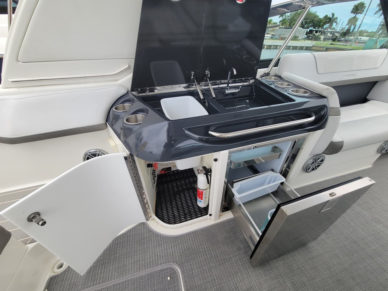 2019 Formula 350 Crossover Bowrider - Photo 13