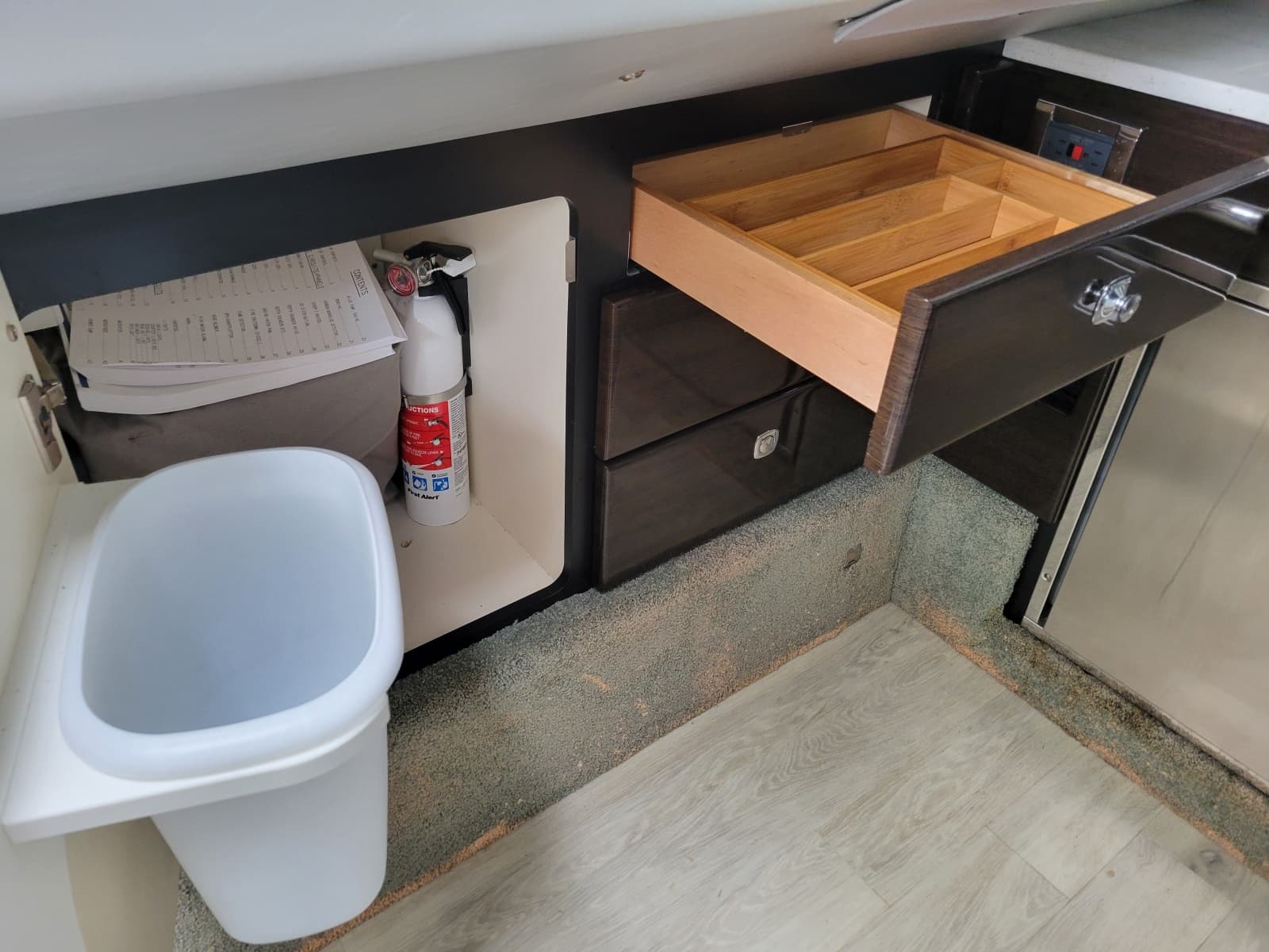 2019 Formula 350 Crossover Bowrider - Photo 42