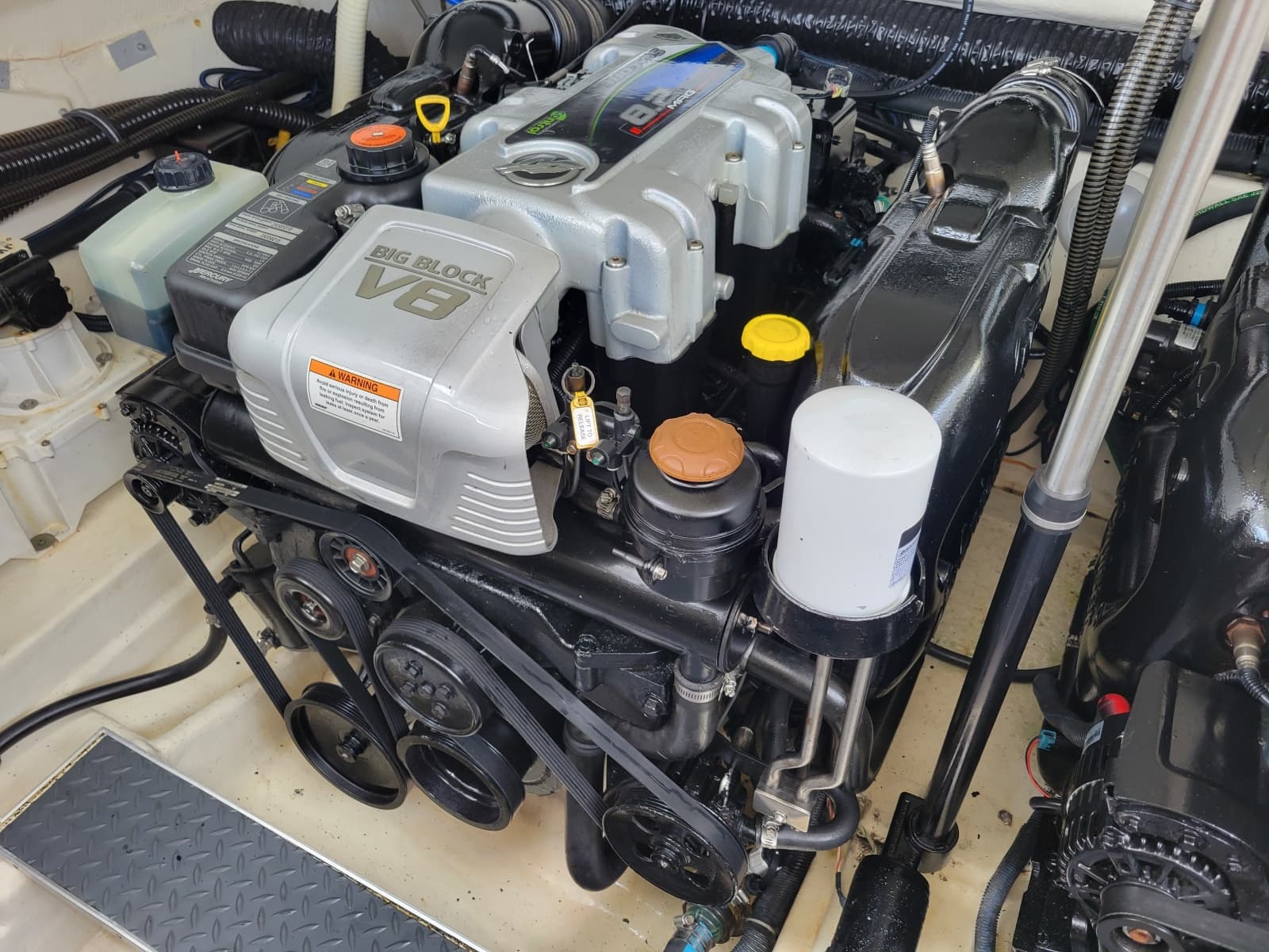 2019 Formula 350 Crossover Bowrider - Photo 49
